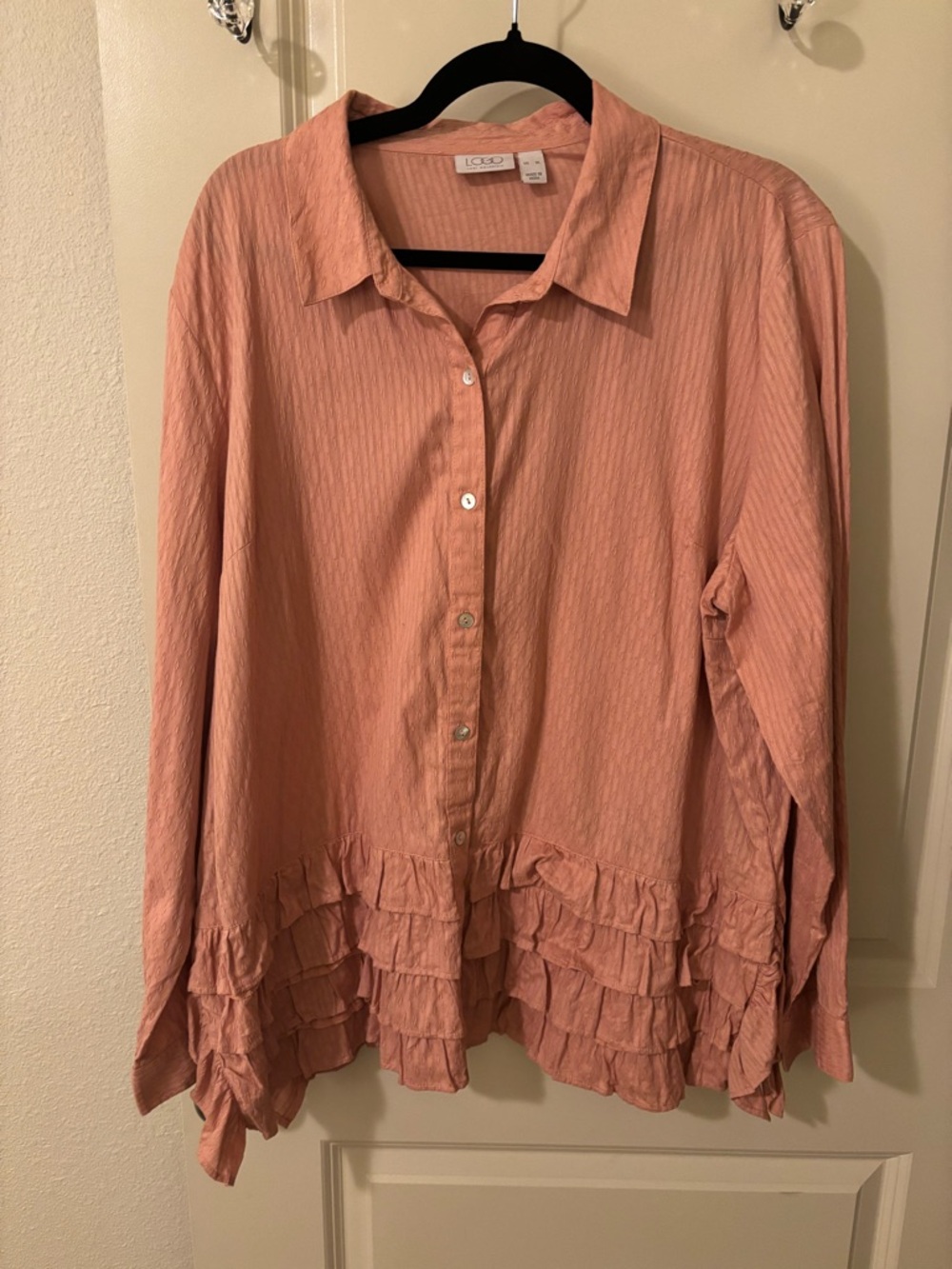 LOGO Ruffled Button-Front Blouse - Peach Pink XL - Picture 2 of 7
